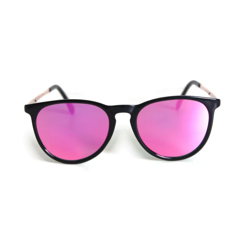Gafas de sol Raysol Cala Cortina panto de acetato negro con lentes espejadas rosas y varillas oro rosa, vista frontal