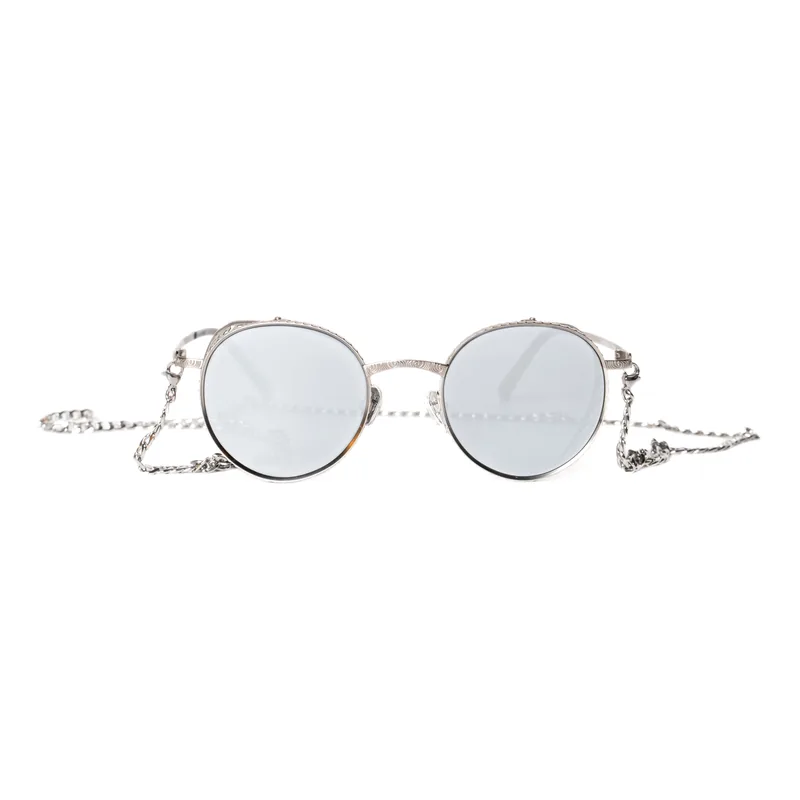 Gafas de sol Raysol Portmán de metal plata envejecida con lentes espejo plateado y cadena, vista frontal